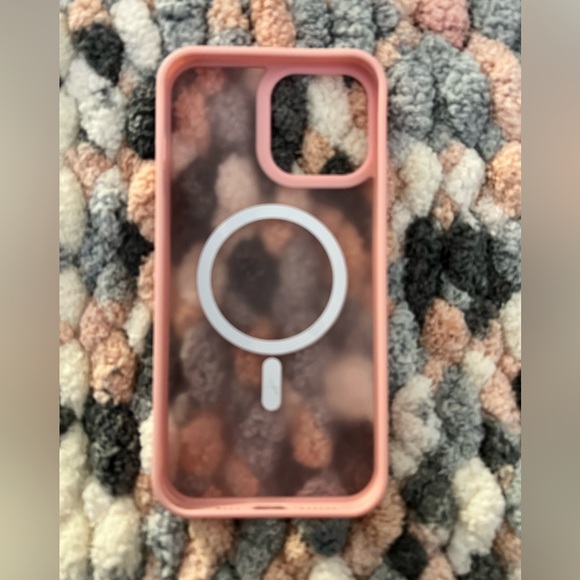 MagSafe case from amazon - Picture 2 of 5